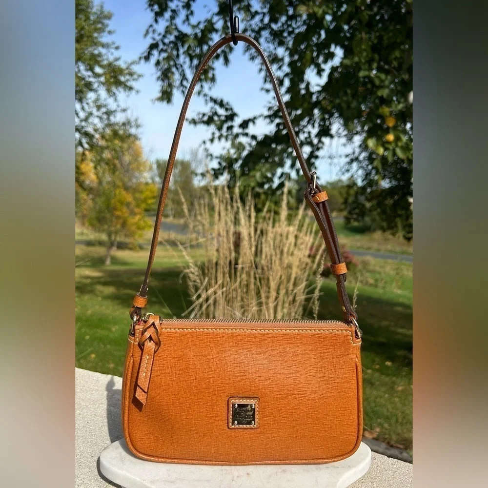 Dooney & Bourke Lexi Saffiano Leather Crossbody Shoulder Purse NWOT